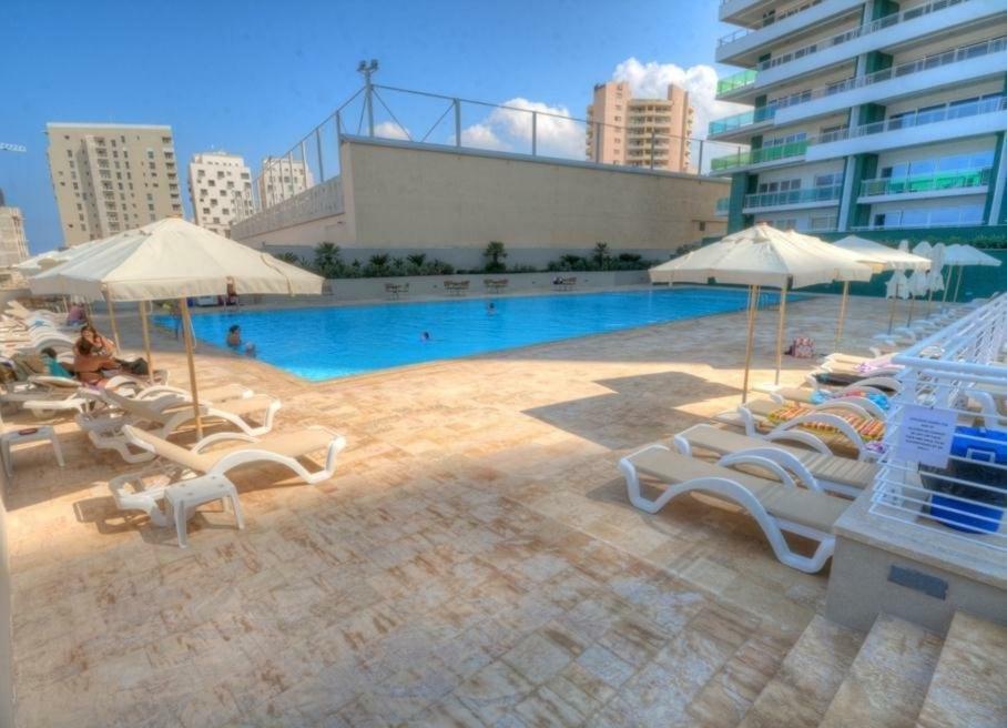 סליאמה Gorgeous Apartment With Terrace In Fort Cambridge, Pool מראה חיצוני תמונה